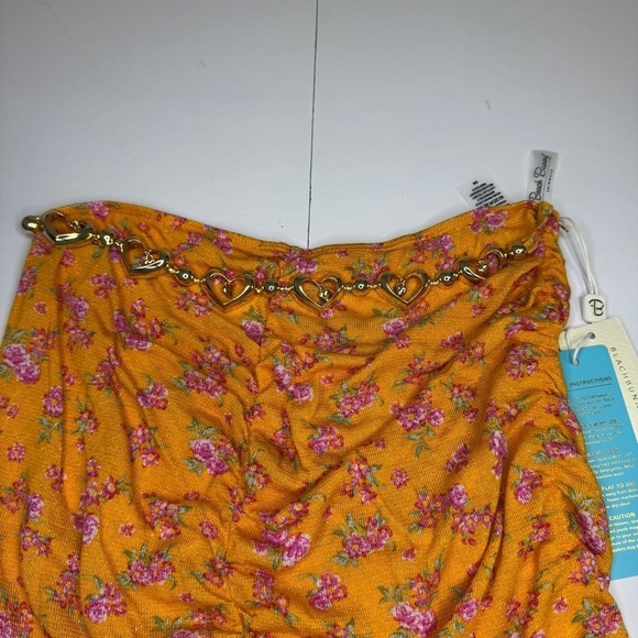 Beach Bunny SADDIE Mini Skirt S Floral Gold Heart Chain Trim NWT $175 - Picture 5 of 8